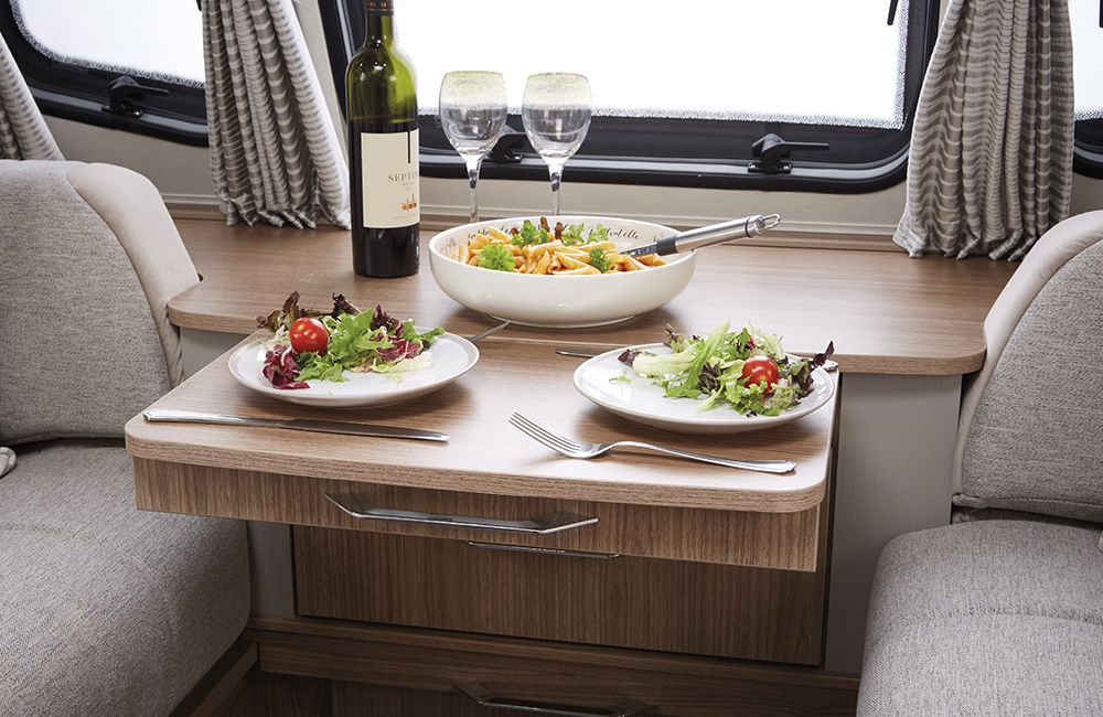 New Coachman VIP 520 Caravan N111884 Leisure World Group